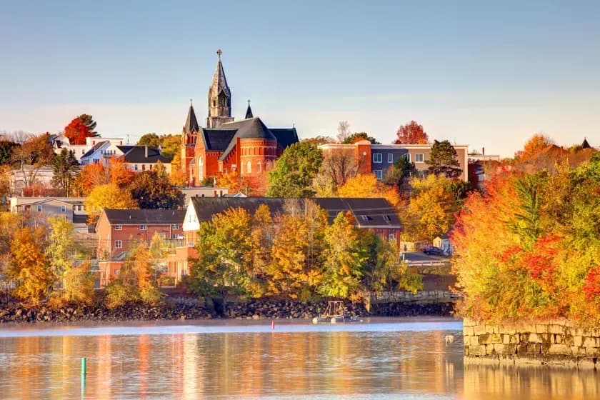 A landscape shot of the town of Biddeford, Maine.