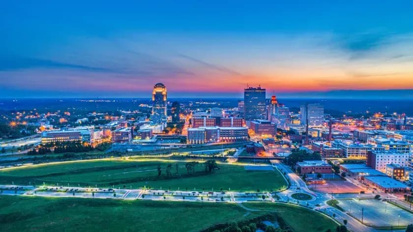 A landscape shot of the town of Winston-Salem, North Carolina.